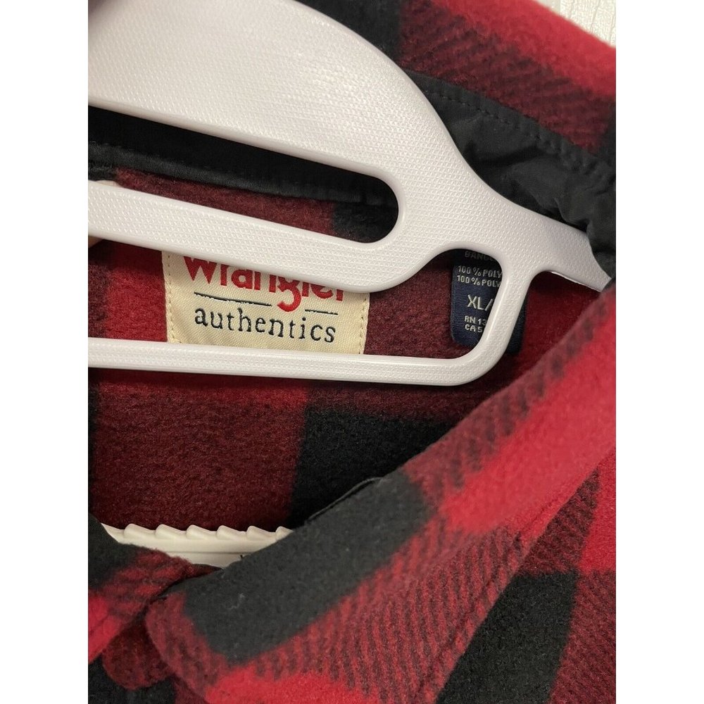 Wrangler Authentic Flannel Button Down Shirt Mens XL Plaid Red Black - Picture 4 of 4